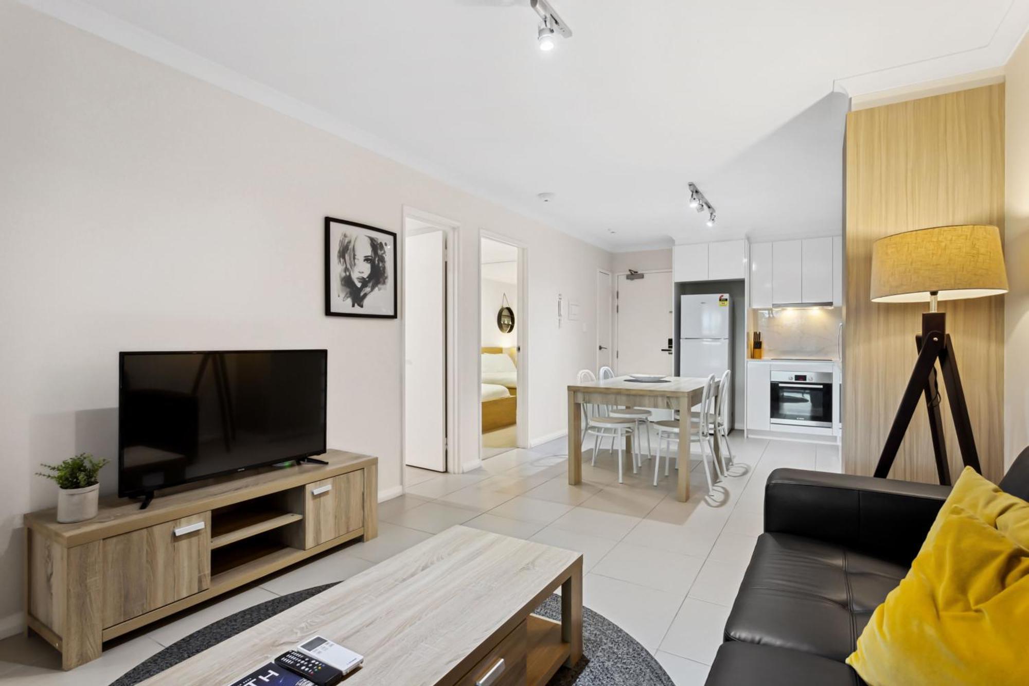 Yaran Suites Rockingham Eksteriør billede