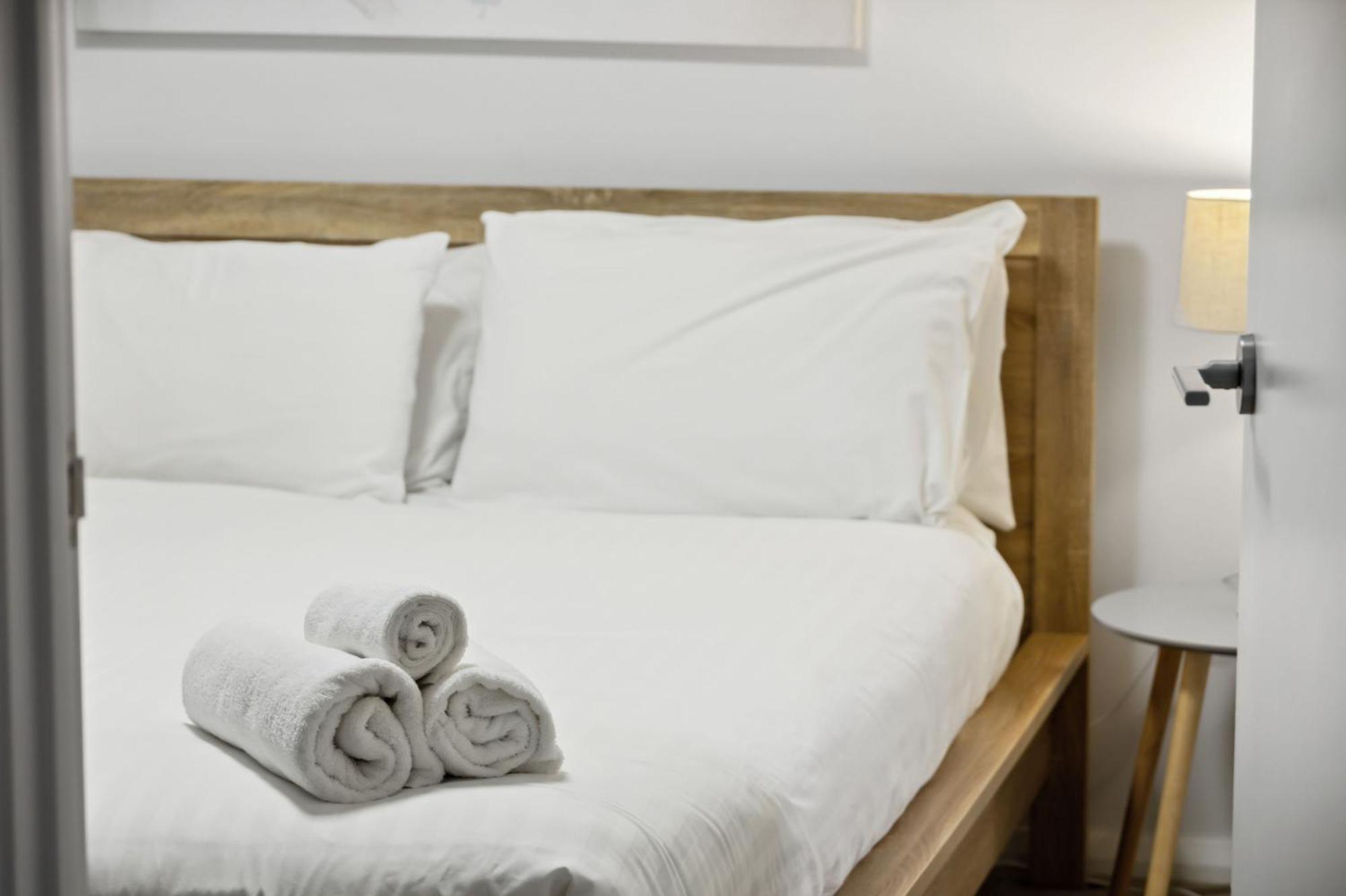 Yaran Suites Rockingham Eksteriør billede